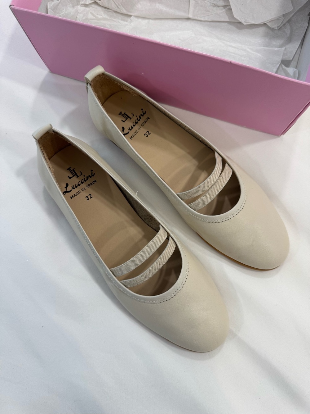 Luccini New Cream Girl Ballet Flats with Elastic Straps size 32